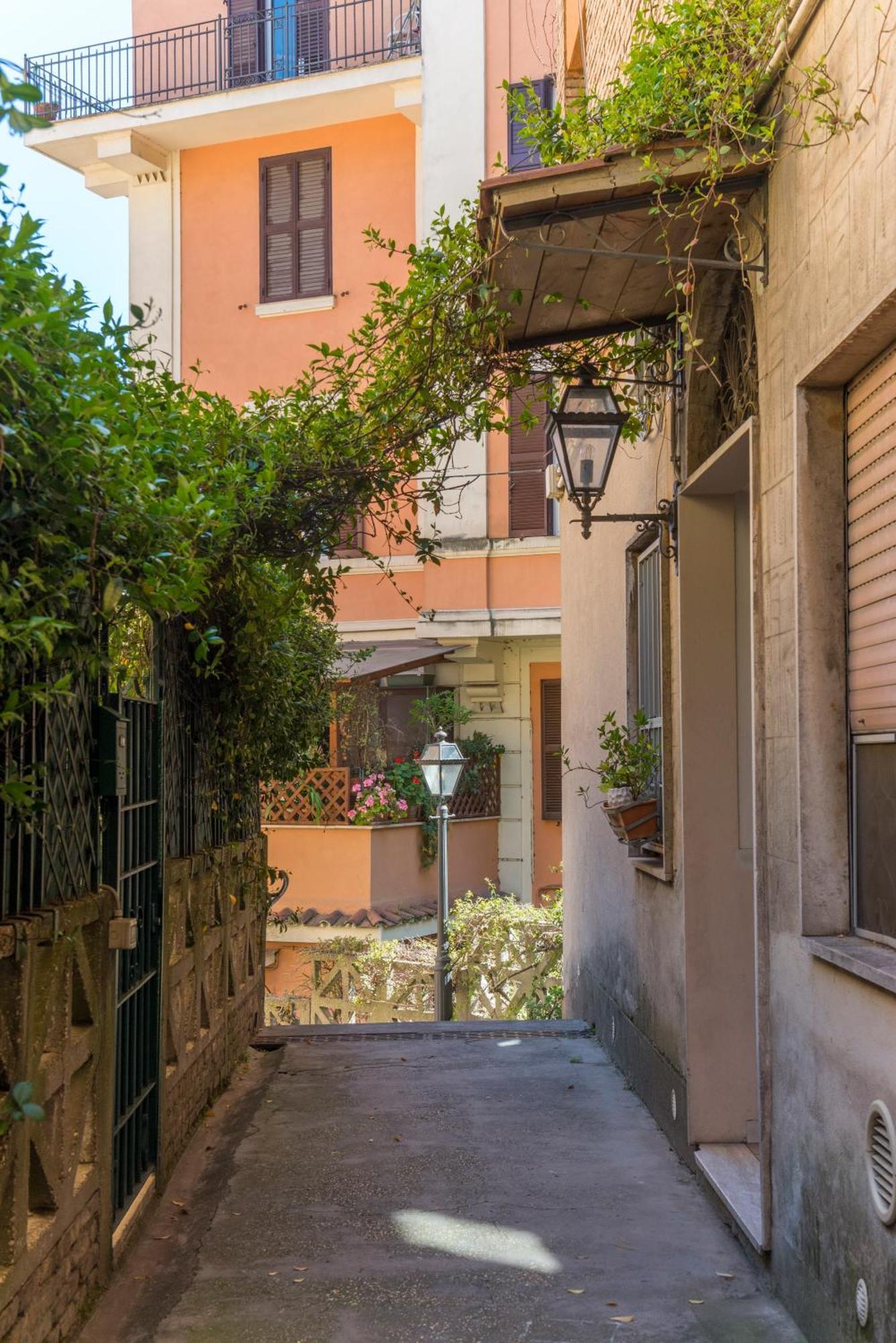 Studio In Trastevere Village Рим Екстер'єр фото